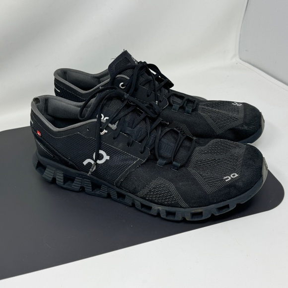 On Cloud helion running Training Shoes size 12 mens heel lining hole - Picture 2 of 15